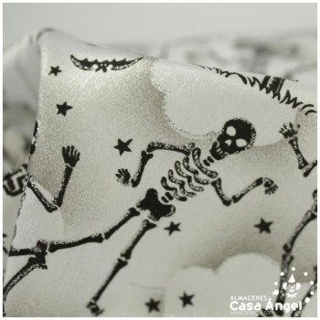 FANTASÍA BLANCA CON ESTAMPADO HALLOWEEN DE ESQUELETOS 150cm