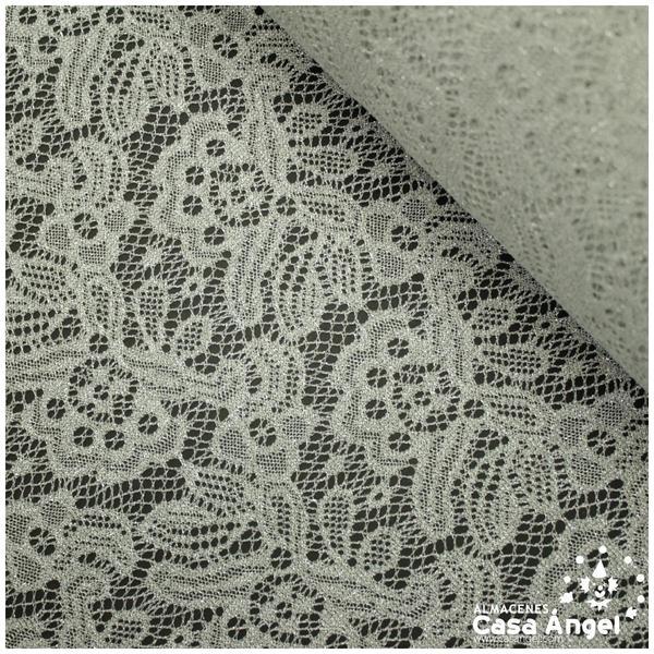 TELA DE ENCAJE BLANCO BORDADO CON LÚREX PLATA SERIE LEFKARA 135cm