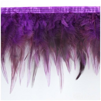 FLECO DE PLUMAS DE GALLO TINTADAS BERENJENA 16cm