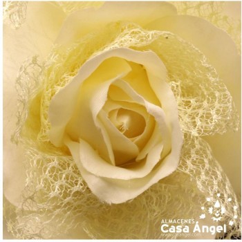 ROSA ARTIFICIAL CON RED DE BLONDA Y TALLO FORRADO