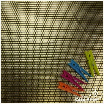 LYCRA NEGRA CON FOIL DE CUADROS ORO 150cm