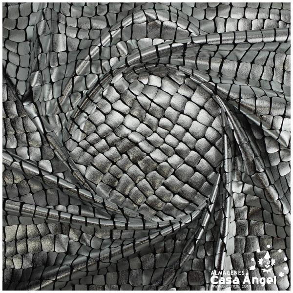 LYCRA NEGRA CON ESTAMPADO PLATA FOIL DE COCODRILO 150cm