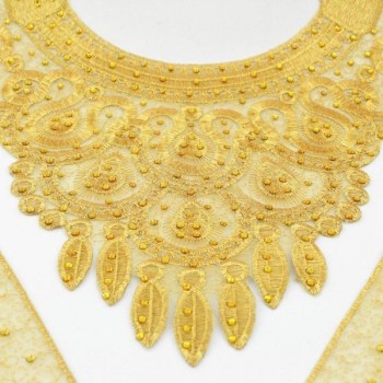 CUELLO TERMOADHESIVO SOBRE LAMÉ CON PUÑOS DE ORO
