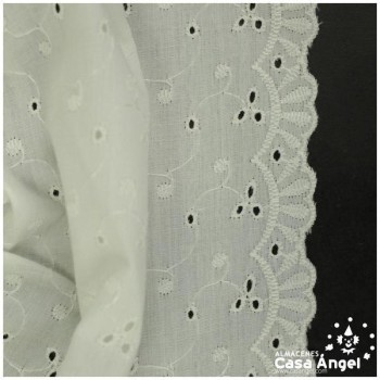 BATISTA CRUDO PERFORADO Y BORDADO DE FLORES SERIE ANAKI 150cm