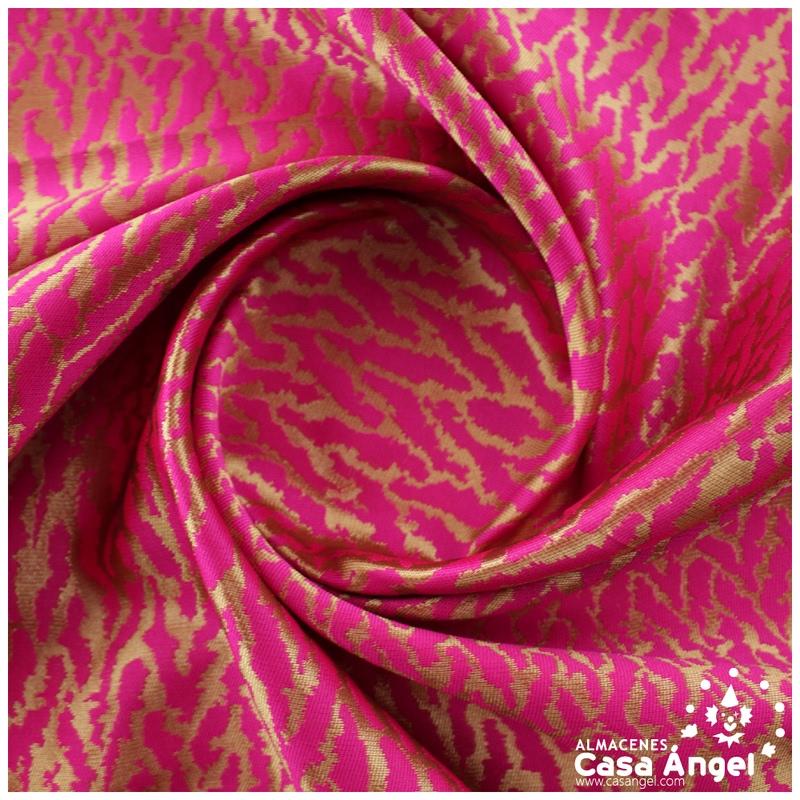 JACQUARD ANIMAL PRINT FELINO EN FUCSIA Y ORO SERIE KAPLÁN 135cm