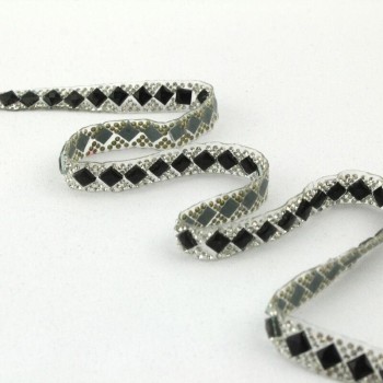 PASAMANERÍA TERMOADHESIVA BRILLANTES DE STRASS 10mm