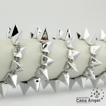 PASAMANERÍA PVC CADENETA TACHAS 10mm