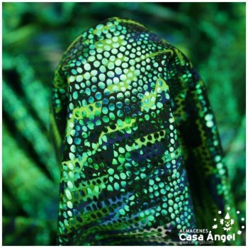 LYCRA CON ESTAMPADO ÉTNICO VERDE Y ESCAMAS DE FOIL SERIE CÁFILA 150cm