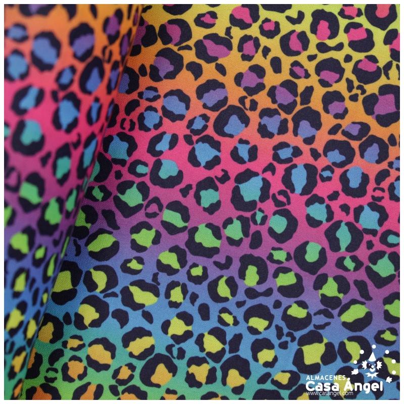 TELA DE PUNTO CON ESTAMPADO ANIMAL PRINT ARCOÍRIS