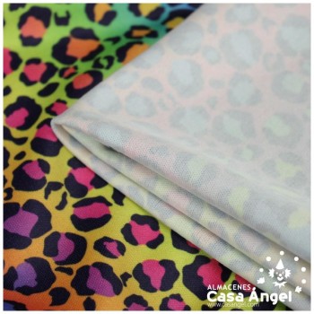 TELA DE PUNTO CON ESTAMPADO ANIMAL PRINT ARCOÍRIS
