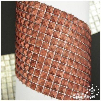 PASAMANERÍA 12 FILAS DE TACHAS DE PVC PIRAMIDALES COLOR COBRE 10cm