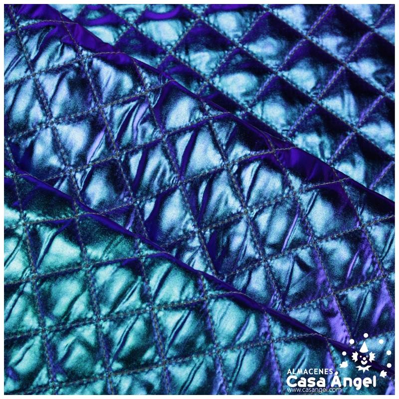 ACOLCHADO AZUL BORDADO DE ROMBOS SERIE MAKURA 140cm