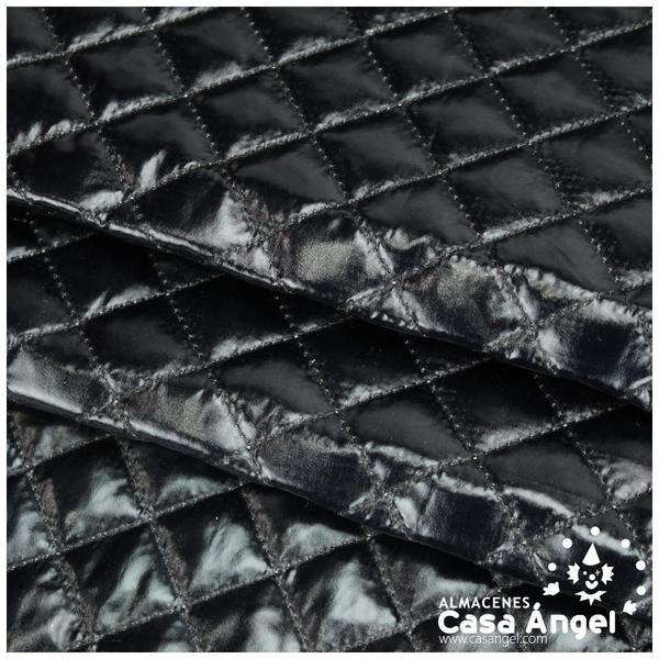 ACOLCHADO NEGRO BORDADO DE ROMBOS SERIE MAKURA 140cm