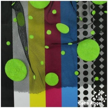 TUL NEGRO CON LUNARES VERDE FLOCADOS 150cm