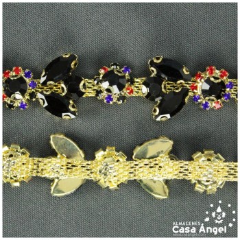 PASAMANERÍA DORADA CON PEDRERÍA NEGRA Y DETALLES FLORALES 22mm