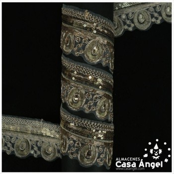 PASAMANERÍA DE ENCAJE BORDADO CON LENTEJUELAS ORO Y PLATA 6cm