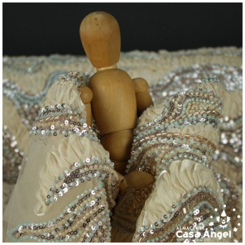 TUL BEIGE BORDADO CON ROCALLA Y ORGANZA SERIE BONGO 135cm