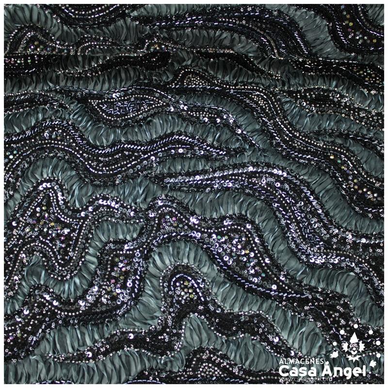 TUL NEGRO BORDADO CON ROCALLA Y ORGANZA SERIE BONGO 135 cm