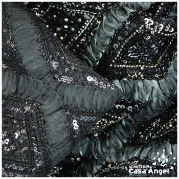 TUL NEGRO BORDADO DE ORGANZA Y ROCALLA SERIE ASTRA 135cm