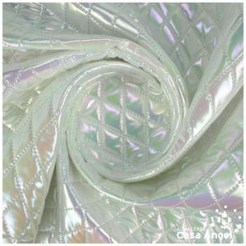 TEJIDO ACOLCHADO EN ROMBOS BLANCO BOREAL SERIE KAVAKA 150cm