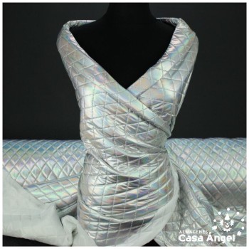 TEJIDO ACOLCHADO EN ROMBOS PLATA BOREAL SERIE KAVAKA 150cm