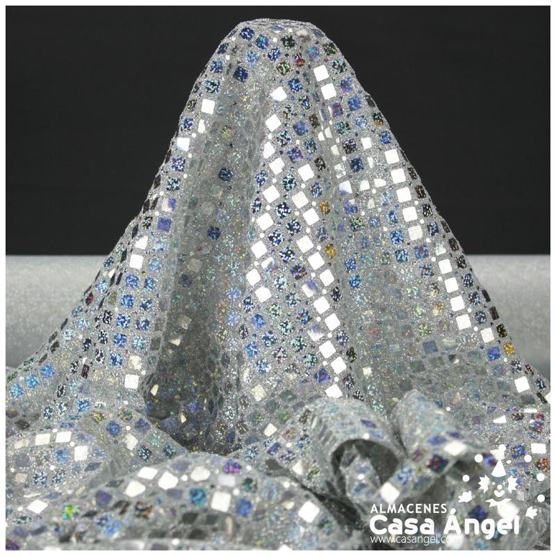 PUNTO LAMÉ PLATA CON PATRÓN DE LENTEJUELAS SERIE LOSANGE 112cm