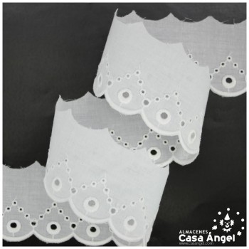 CINTA BLANCA DE ALGODÓN BORDADA Y PERFORADA 55mm
