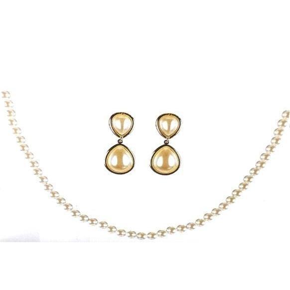 JUEGO PENDIENTES Y COLLAR PERLAS
