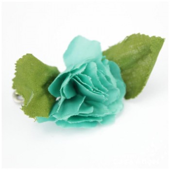 IMPERDIBLE CON FLOR DE TELA DE LONGITUD DE 5cm