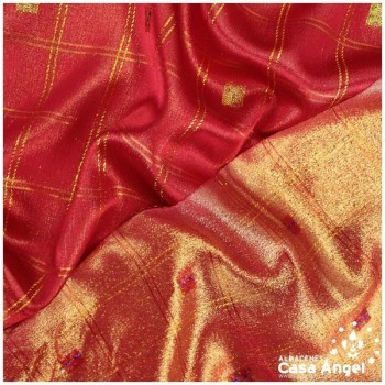BROCADO LAMÉ DE CUADROS ROJO SERIE CORONA 112cm
