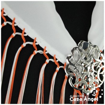 PAÑOLETA INFANTIL BLANCA DE CRESPÓN CON FLECOS BLANCO Y NARANJA