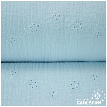 MUSELINA CELESTE BRODERIE PERFORADA Y BORDADA SERIE MUZZO 135cm