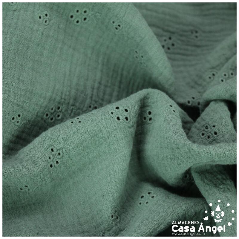 MUSELINA VERDE BOTELLA BRODERIE PERFORADA Y BORDADA SERIE MUZZO 135cm