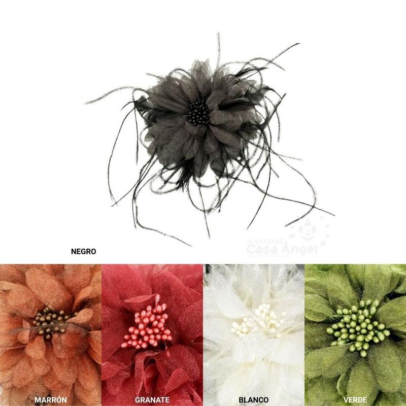 CAMELIA CON PLUMAS FINAS TIPO OSTRICH GOMA E IMPERDIBLE DE 9cm