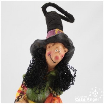 BRUJA DE HALLOWEEN CON CALABAZA