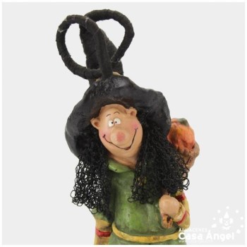 BRUJA DE HALLOWEEN CON CANDIL