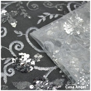 TUL PLATA BORDADO CON LENTEJUELAS FLORALES SERIE TANIA 130cm