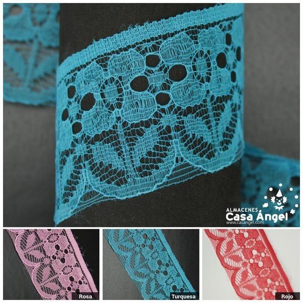 PUNTILLA DE NYLON CON ADORNOS FLORALES DE 45mm