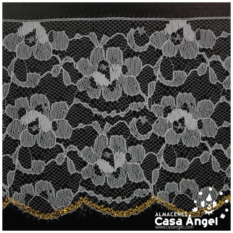 PUNTILLA DE NYLON DISEÑO FLORAL BLANCO Y ORO 98mm