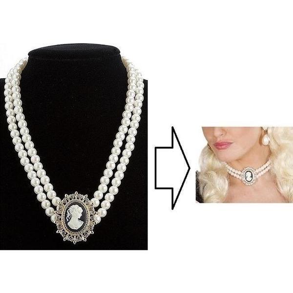 COLLAR DE PERLAS CON CAMEO