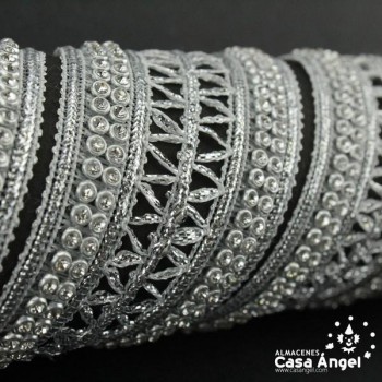 PASAMANERÍA ANCHA BORDADO ZIGZAG STRASS 40mm