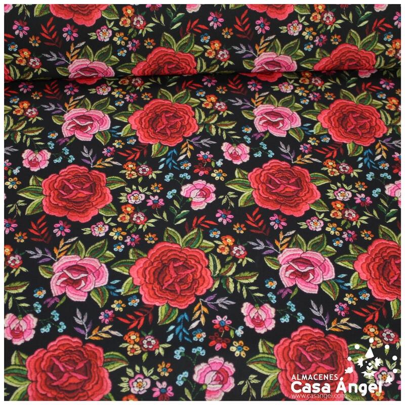 CREPE MANILA ESTAMPADO DE FLORES SOBRE FONDO NEGRO 150 cm