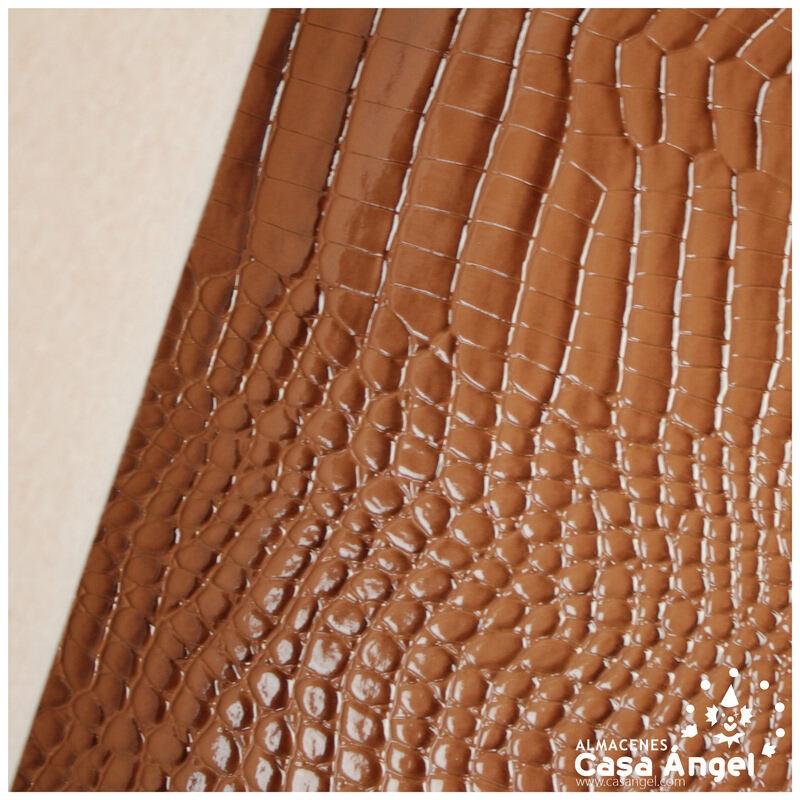 POLIPIEL CHAROLADA COCODRILO MARRÓN SERIE KAWANI 140cm