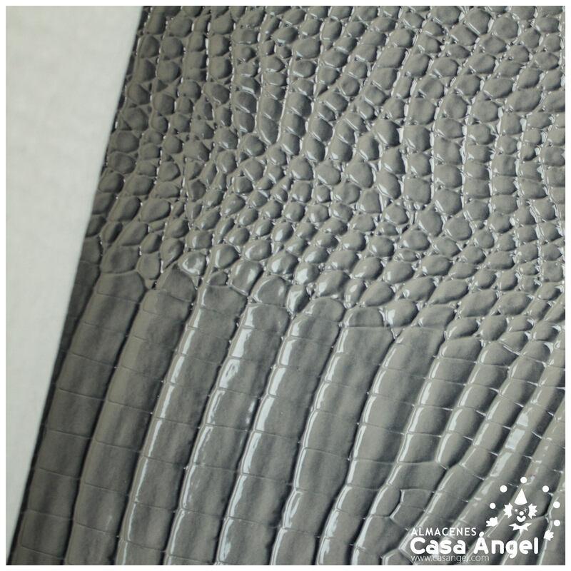 POLIPIEL CHAROLADA COCODRILO GRIS SERIE KAWANI 140cm