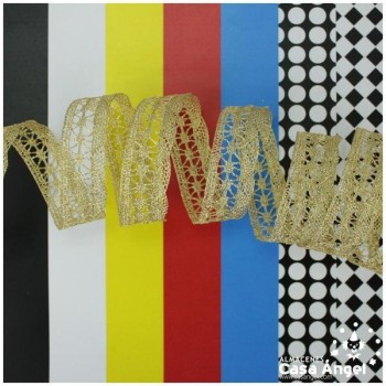PUNTILLA DE BOLILLO CON HILO METALIZADO ORO SERIE ZANNONE 20mm