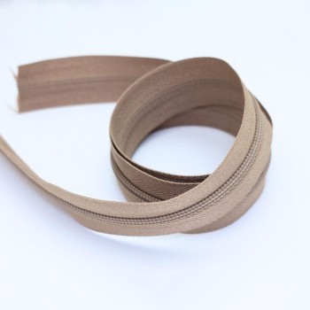 CREMALLERA DE NYLON CONTINUA POR METROS ANCHO 5cm
