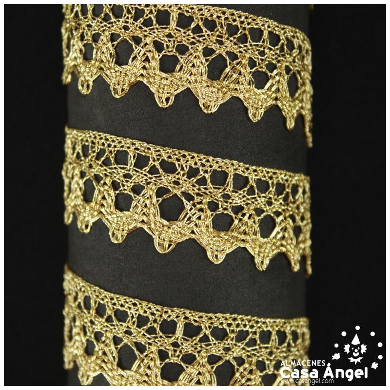 PUNTILLA DE BOLILLO LÚREX COLOR ORO 2cm