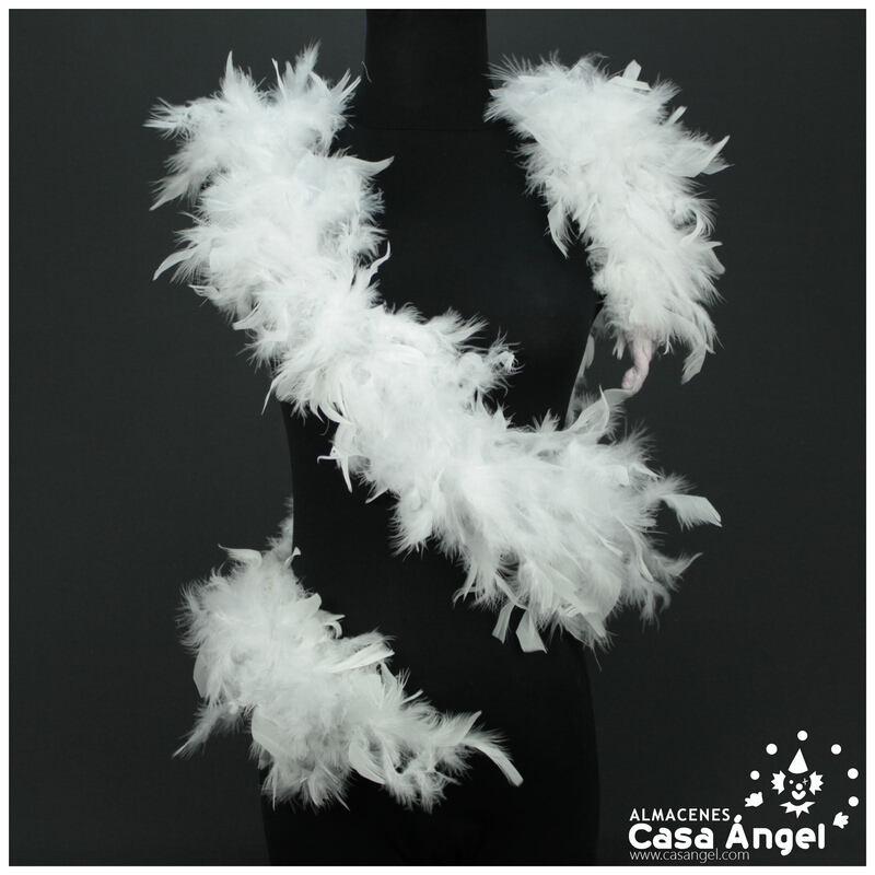 BOA DE PLUMAS BLANCA DE PAVO Y MARABÚ 190cm