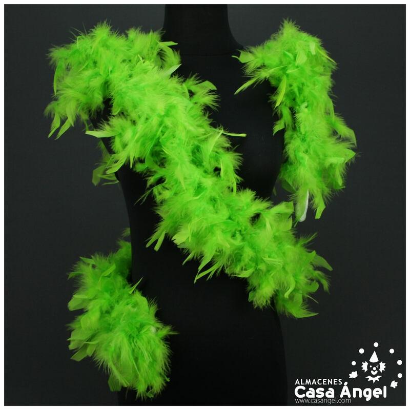 BOA DE PLUMAS VERDE PISTACHO DE PAVO Y MARABÚ 190cm