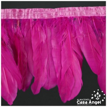 FLECO DE PLUMAS FUCSIA DE OCA SOBRE CINTA DE RASO 18cm